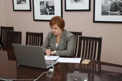 Елена Сорокина рассмотрела вопросы рязанцев онлайн