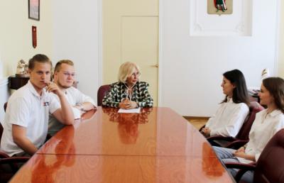 Татьяна Панфилова пообщалась с членами рязанского отделения Российского детского фонда
