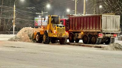 Рязанцев просят не парковать авто на восьми улицах для вывоза снега