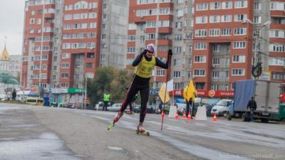 Более двухсот лыжников гоняли по Дашково-Песочне на лыжероллерах
