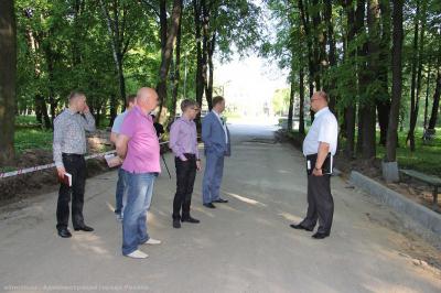 Олег Булеков: «Нужно активизировать работы по благоустройству города»