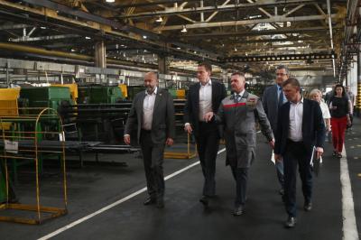 Павел Малков посетил ведущие предприятия Скопинского района