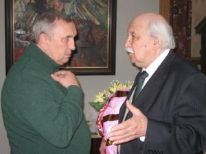 Спикер облдумы преподнёс Виктору Иванову свои «картины»