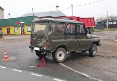 В Путятино фура врезалась в УАЗ