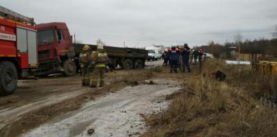 В Недостоево опрокинулась цистерна с серной кислотой