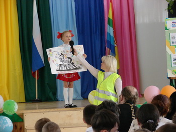 Для рязанских школьников устроили праздник «Зебра главнее всех лошадей»