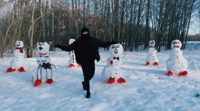 Автор снеговиков из Лесопарка в Рязани рассказал историю их создания