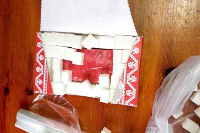 Москвич пытался передать в скопинскую колонию наркотики в сахаре