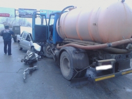 На Северной окружной дороге Рязани погиб водитель иномарки, влетевшей под грузовик