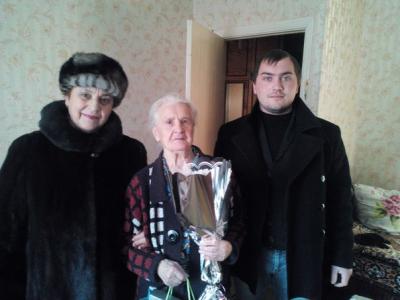 Двум блокадницам из Ряжска вручили подарки