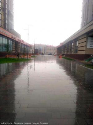 На Малом шоссе в Рязани заменили треснувшую тротуарную плитку