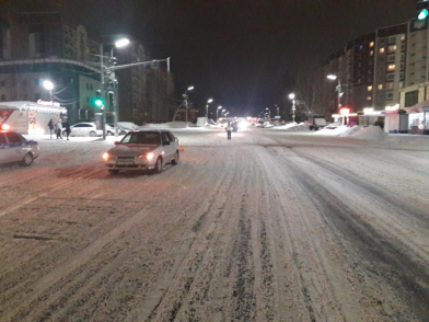 В Рязани на улице Новосёлов автомобиль сбил девушку на «зебре»
