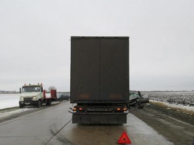 На рязанском участке М6 столкнулись две иномарки и фура