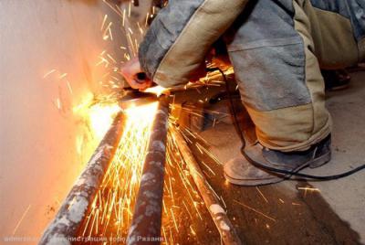 Аварию на теплотрассе возле РГУ устранят в течение дня