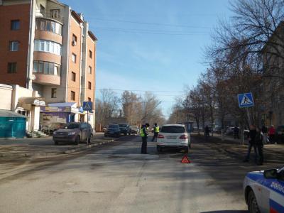 Mersedes Benz сбил пенсионерку на пешеходном переходе в Рязани