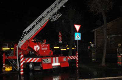 Жилой и нежилой дом сгорели в Сасово