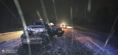 Под Рязанью столкнулись УАЗ и иномарка, а затем в них врезалась Toyota