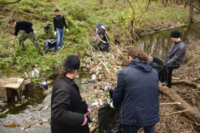 В Рязани очистили берега реки Лыбедь в районе кремля