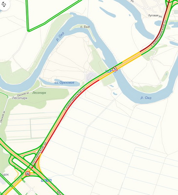 На мосту через Оку собралась пробка