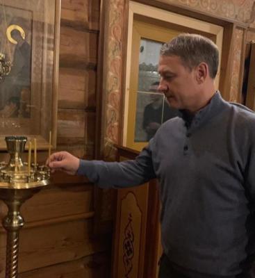 Аркадий Фомин окунулся в крещенскую купель