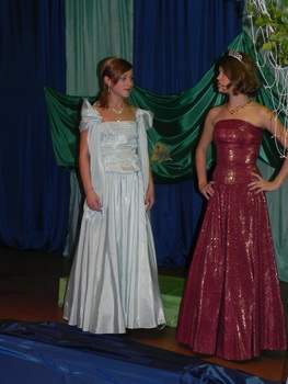 Воспитанники Шереметьево-Песочинского детского дома собрали круг друзей