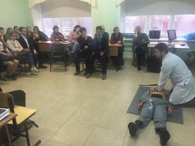 Рязанских школьников научили оказывать помощь людям в экстренных ситуациях