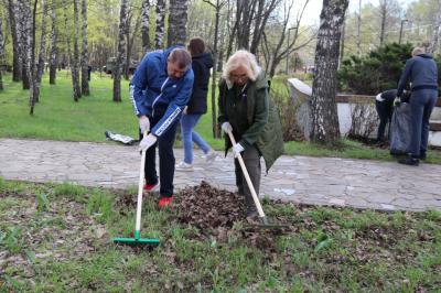 На третьем общегородском субботнике в Рязани собрали 1250 кубометров мусора