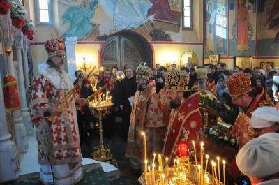 Митрополит Марк совершил литургию в храме во имя святой великомученицы Екатерины в Риме