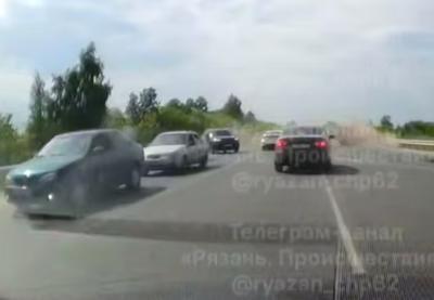 Момент массового ДТП под Рязанью попал на видео