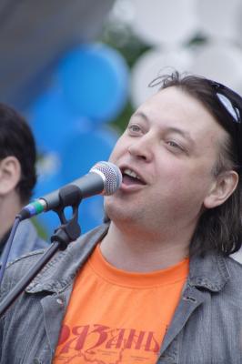 Николай Массальский сыграет рязанцам на редчайшей баритон-гитаре