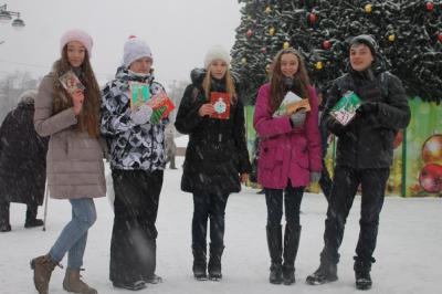 Рязанцы принимают первоклассные поздравления