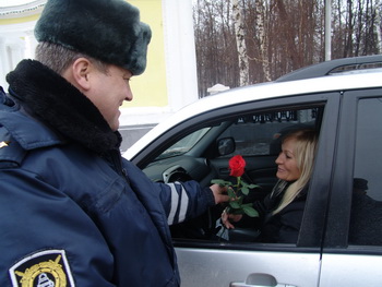 8 марта рязанские автоледи приходили в полный восторг