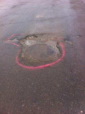 В Касимове раскрасили ямы на дорогах