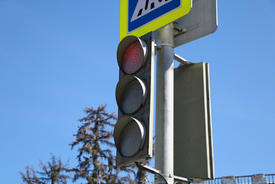 Светофор на пересечении улиц Советской Армии и Новосёлов в Рязани вновь заработал