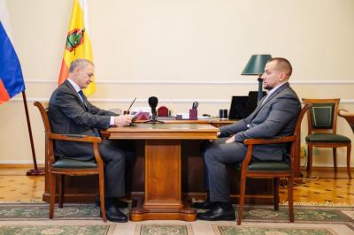 Аркадий Фомин встретился с участником региональной кадровой программы «ГЕРОИ62» Романом Денисовым