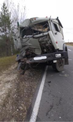Близ Шилово «КамАЗ» протаранил стоящую фуру