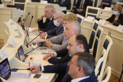 В Рязоблдуме рассмотрели вопросы создания условий для повышения качества жизни пожилых граждан