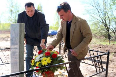 Жителям Рыбновского района помогут ухаживать за могилой неизвестного солдата