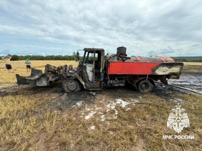 В Касимовском округе сгорел грузовик