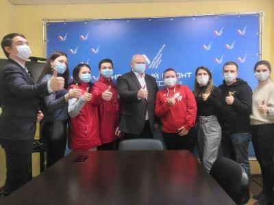 Андрей Красов пообщался с волонтёрами