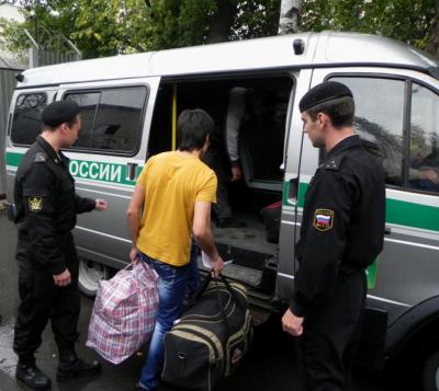 Скрывавшийся от правосудия в Старожиловском районе вьетнамец выдворен за пределы страны