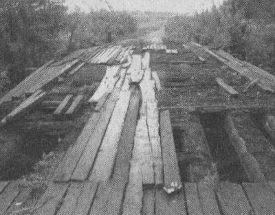 Жители посёлка Ухолово ходят на работу с риском для жизни