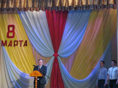 Жительниц районов Рязанской области единороссы поздравили с праздником