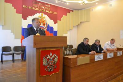 Сергей Филимонов поздравил сотрудников ГИБДД с праздником