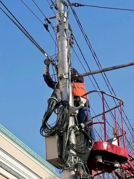 На улице Ленина в Рязани убрали ненужные провода