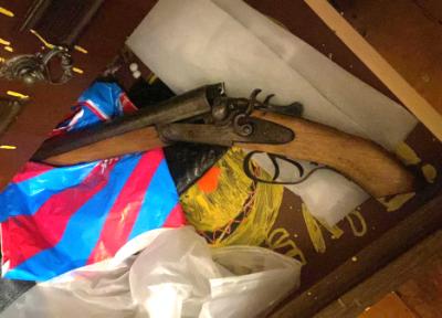 Полиция задержала рязанца, незаконно хранившего марихуану и обрез