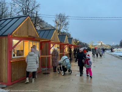 На Лыбедском бульваре в Рязани открылась новогодняя ярмарка