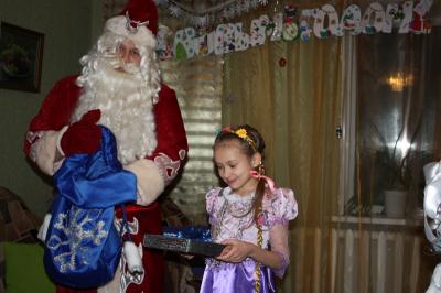 Полицейский Дед Мороз успел поздравить уже 12 рязанских семей