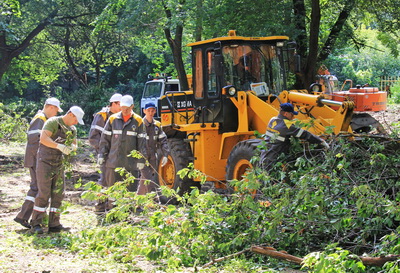 Сотрудники Рязанской НПК навели порядок в Новопавловском сквере