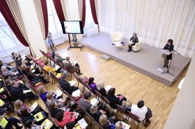 В Рязанской области всё больше детей-сирот устраивается на семейные формы воспитания